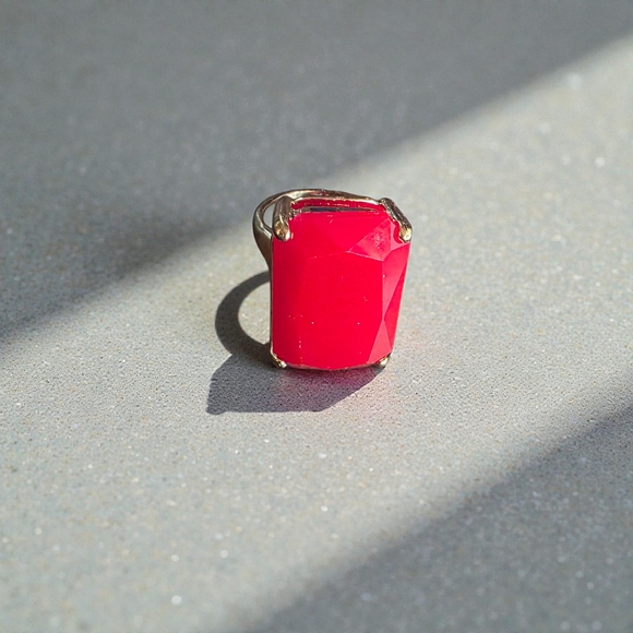 Jewelry - Hot Pink Rectangular Stone Gold Tone Cocktail Ring Size 8 Statement Chunky
​